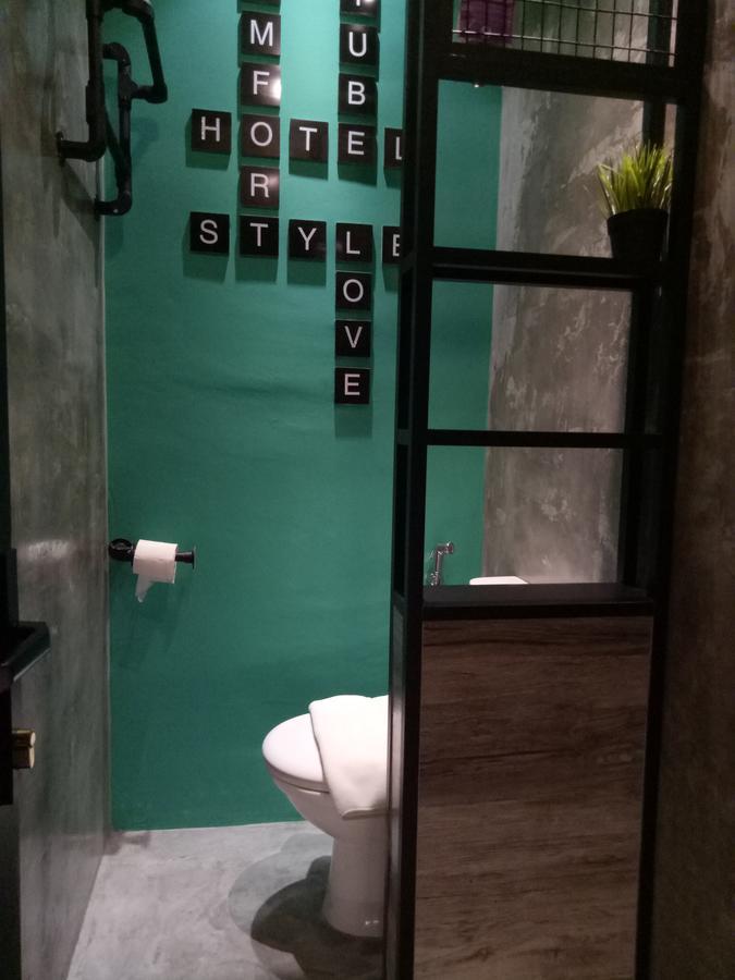 Tube Hotel Klebang Melaka מראה חיצוני תמונה